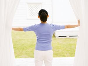 美しいサイトデザインが特徴的な展示会社です